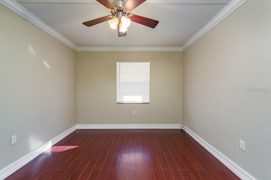 Building Photo - 5221 Bayshore Blvd