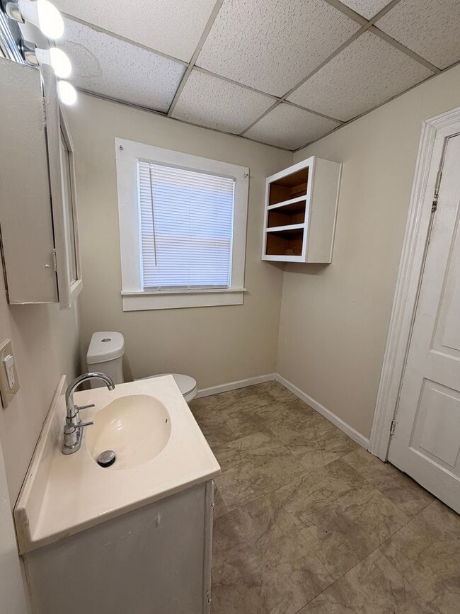 Building Photo - 1300 N Broad St