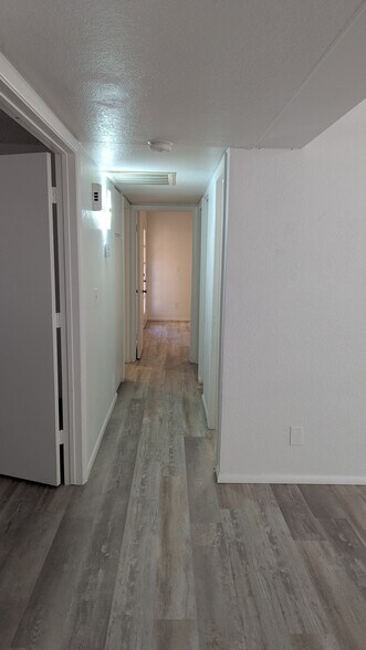 Hall - 14852 N 24th Dr
