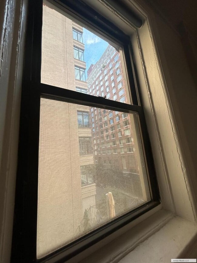 Building Photo - 1 bedroom in NEW YORK NY 10024