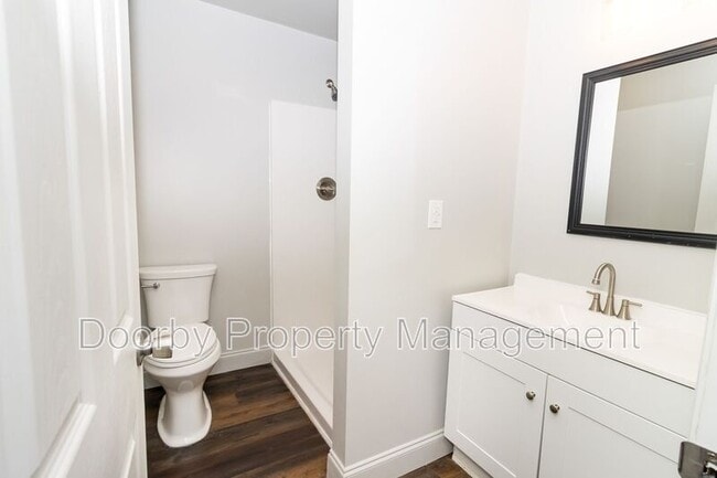 Building Photo - 512 Deck Dr