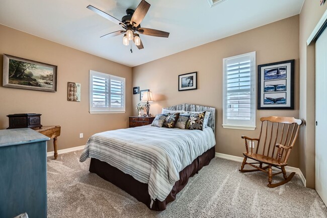 Building Photo - Luxury Living with Front Range Views, Hot ...