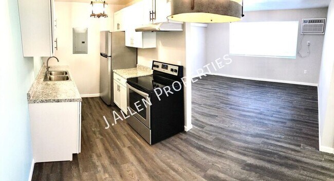 Building Photo - 1807 Parker Cir