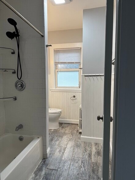 2nd Floor bathroom - 37 Golden Ave