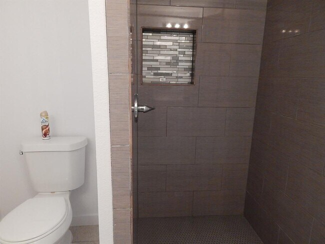 Building Photo - 1510 Gordon St