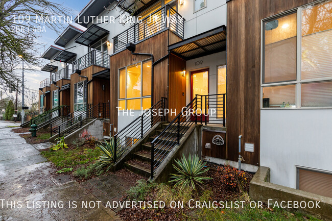 Primary Photo - Modern 2 bed/3.5 bath Seattle townhome