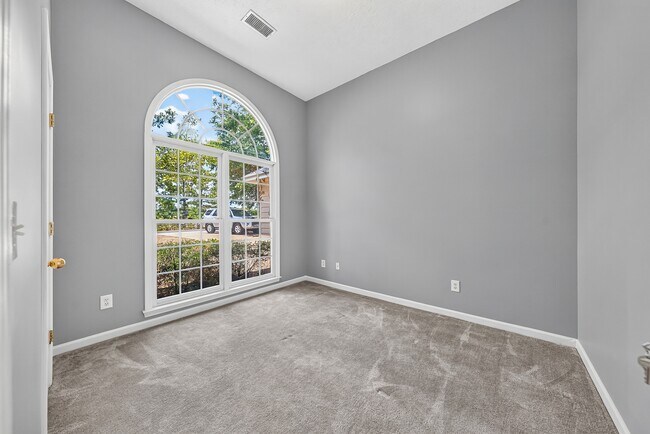 Building Photo - 4004 Pittman St