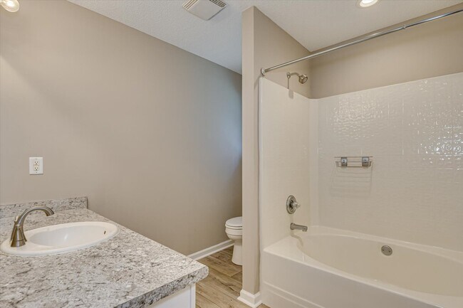 Building Photo - 2719 Davis Mill Rd