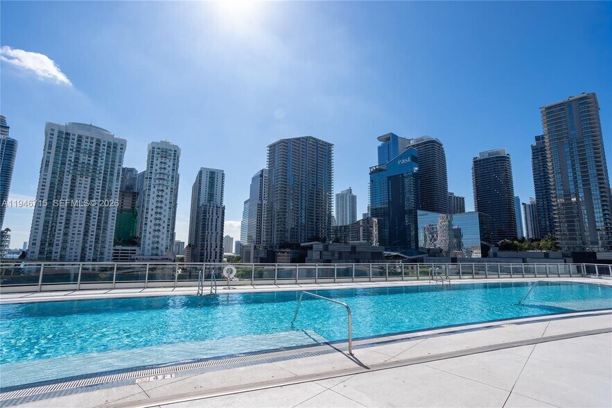 Building Photo - 92 SW 3rd St