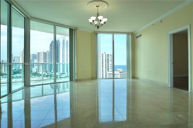Building Photo - 200 Sunny Isles Blvd