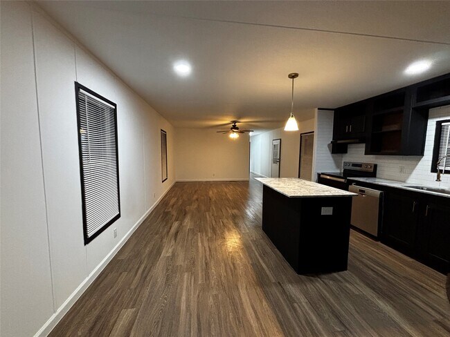 Building Photo - 22508 E Martin Dr