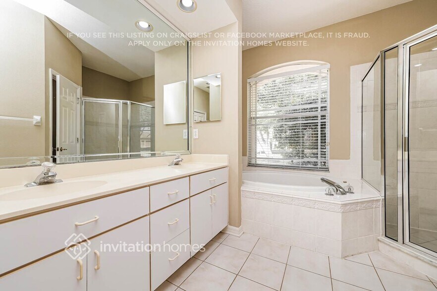 Building Photo - 12417 Windmill Cove Dr