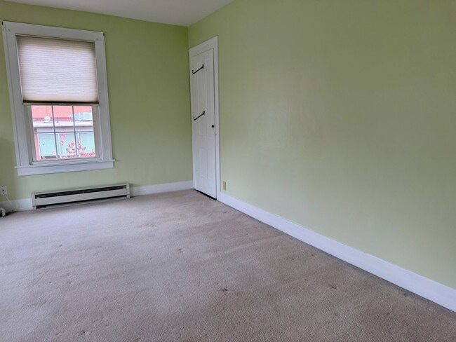 Building Photo - 29 Freestone Ave