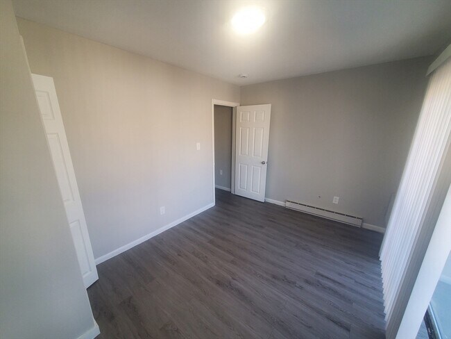 Building Photo - 760 Cummins Hwy