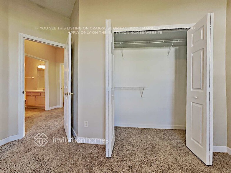 Building Photo - 1325 Golf Point Loop