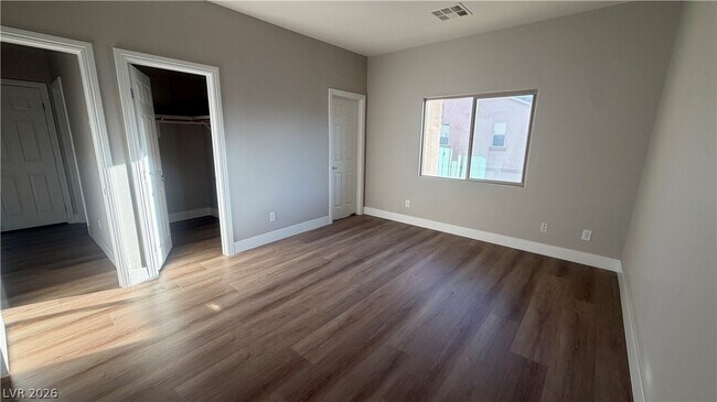 Building Photo - 9453 Alma Ridge Ave