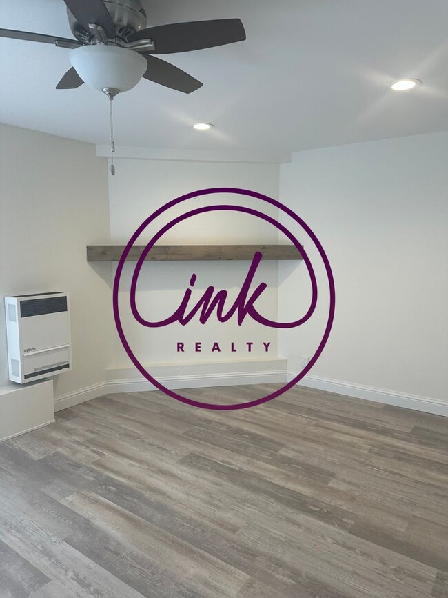Building Photo - Updated Duplex in Stateline Tahoe