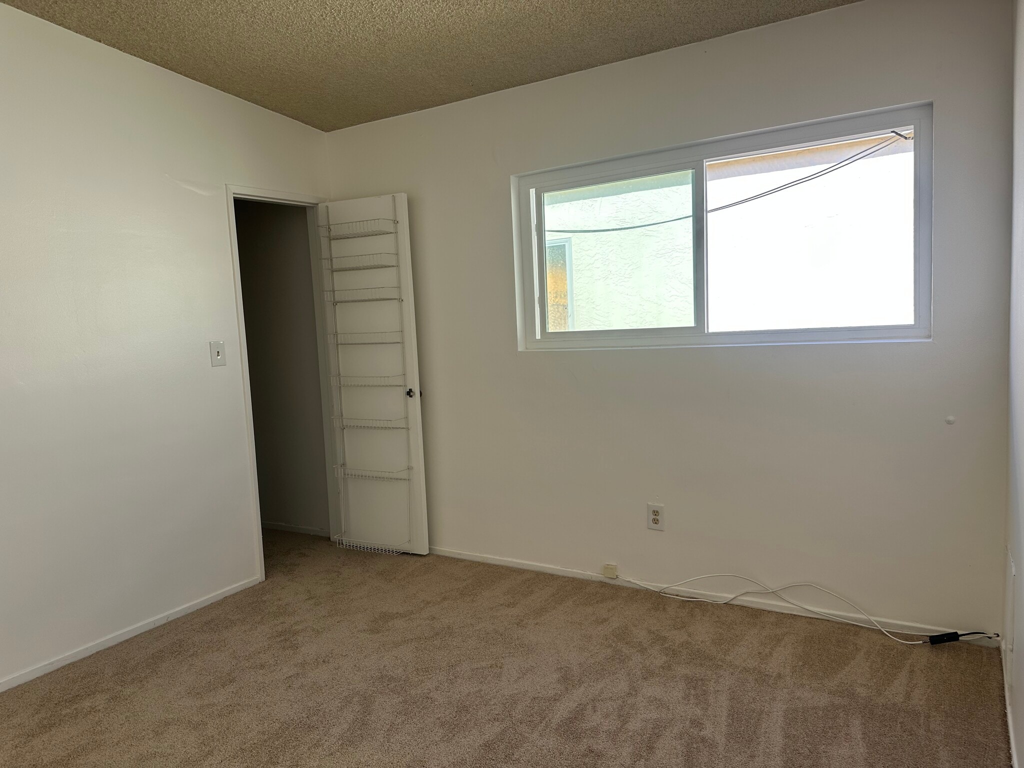 Building Photo - 1642 Carlson Ln