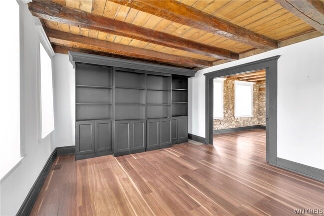 Building Photo - 9060 Main St