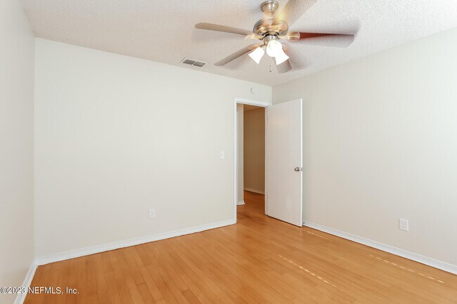 Building Photo - 11167 Caroline Crest Dr