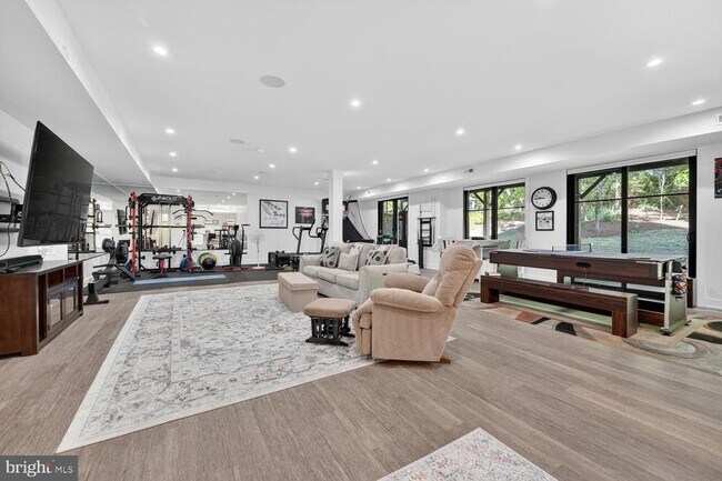 Building Photo - 1218 Karig Pl