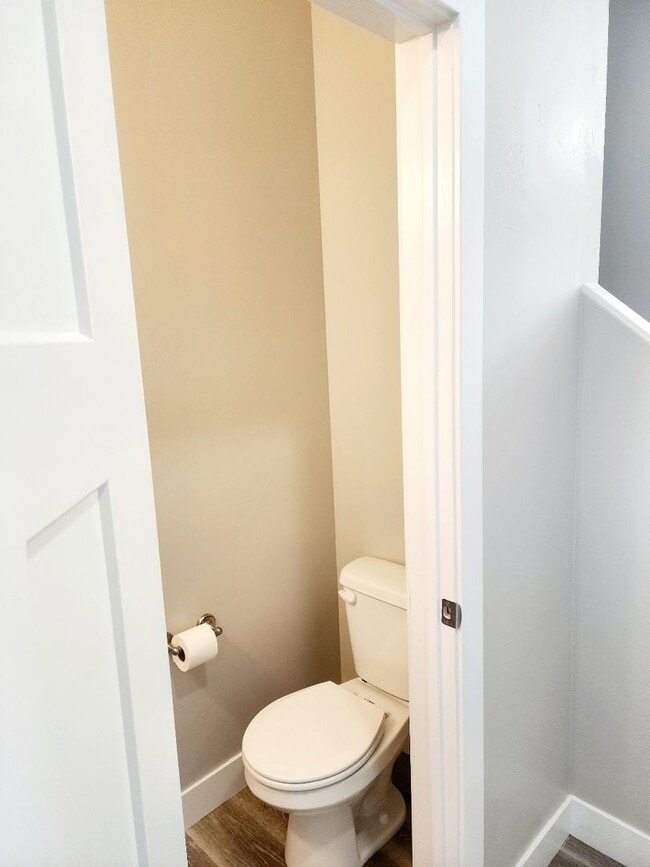 Building Photo - Near New In Cedar Reserves, Move In Specials!