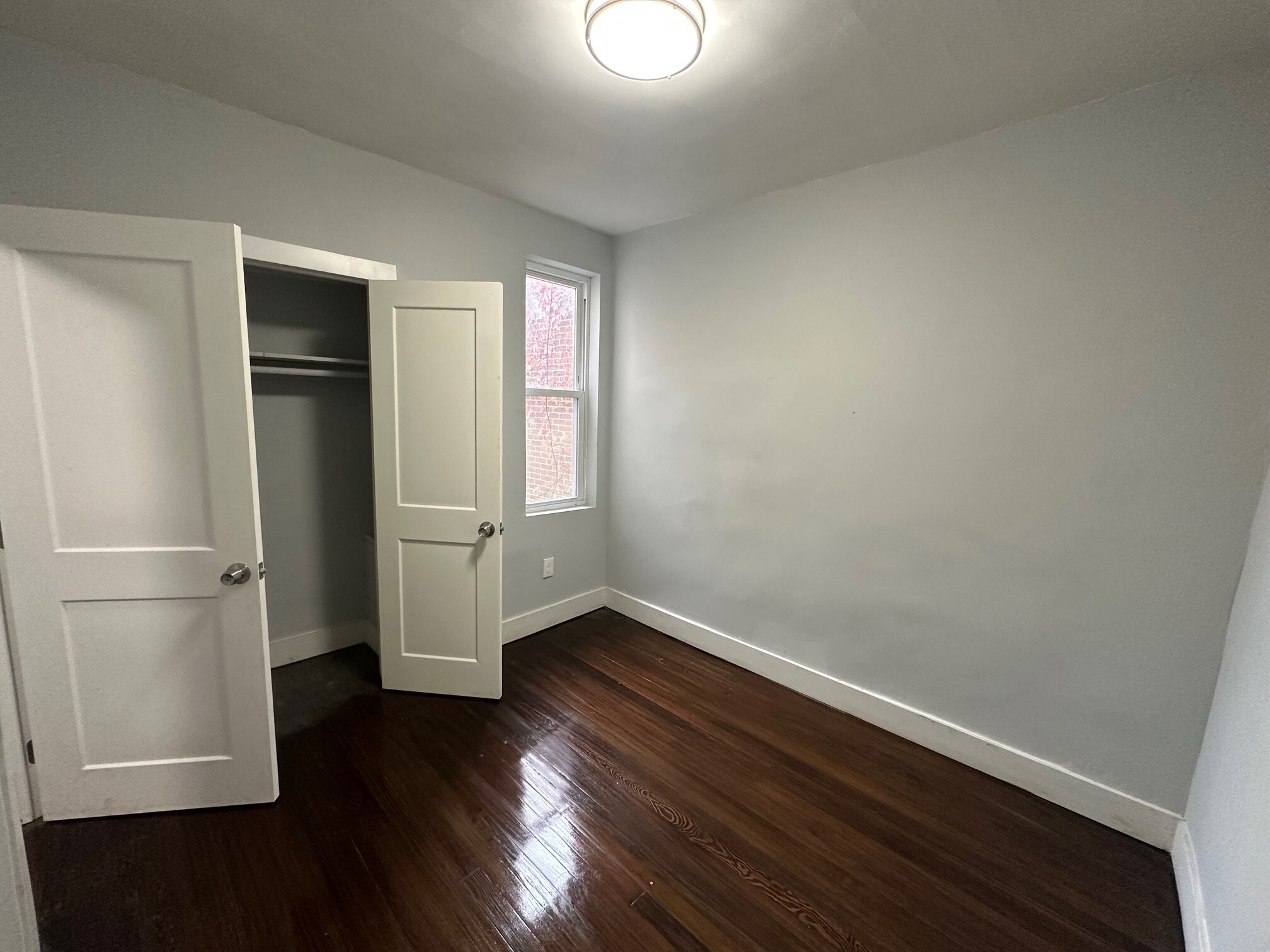 Building Photo - 5669 Matthews St