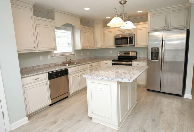 Building Photo - 4145 Bright Creek Rd