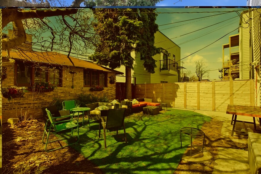 Building Photo - 3716 N Racine Ave