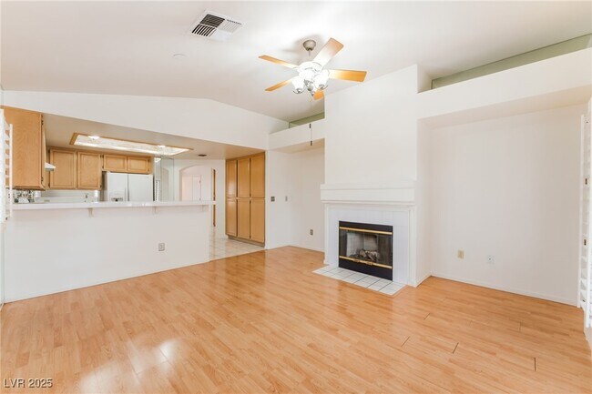 Building Photo - 5209 Velazco Ln
