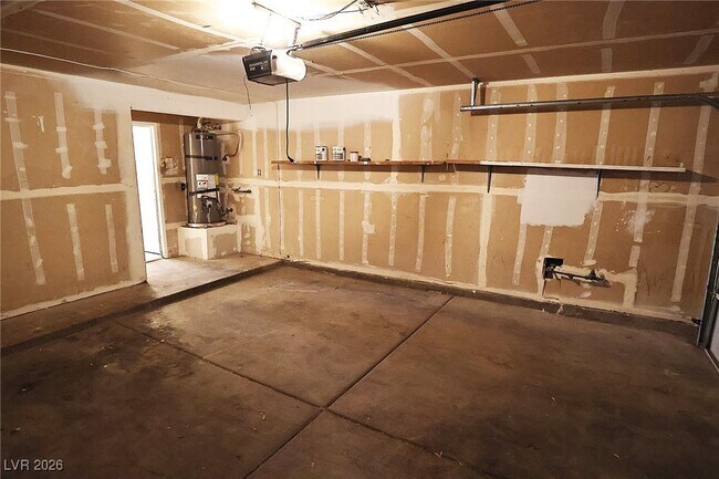 Building Photo - 425 Don Fernando Circle