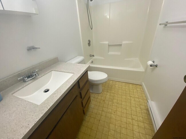 Building Photo - 30 Beacon Rd