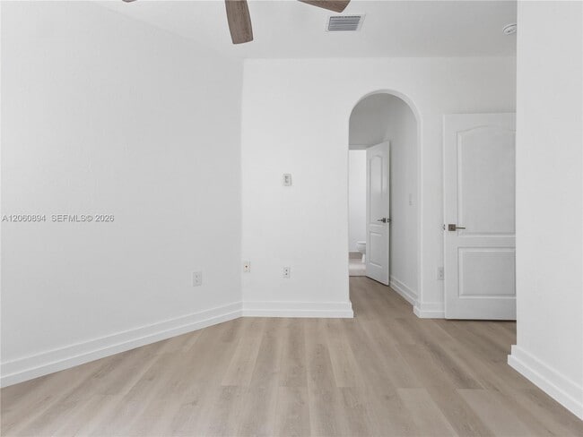 Building Photo - 5502 NW 112th Ct