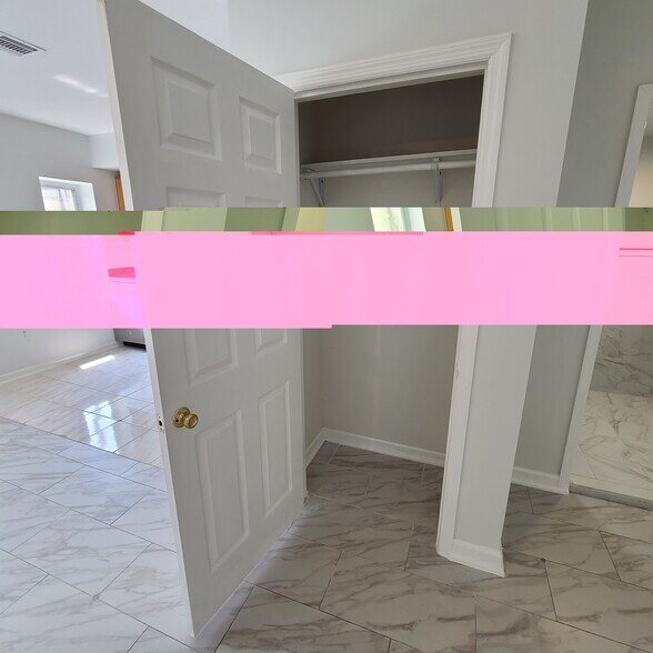 Coat Closet - 5410 Adams St