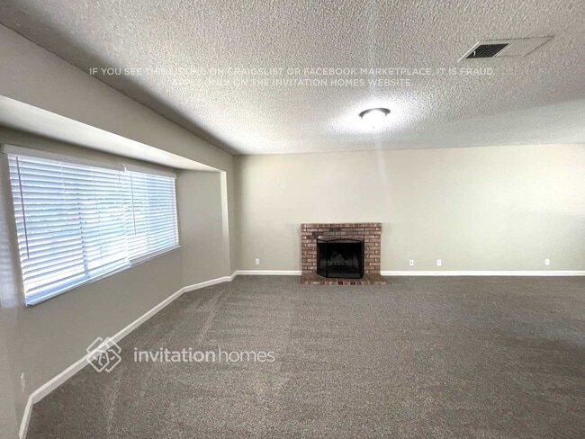 Building Photo - 1385 Meadowlark Dr