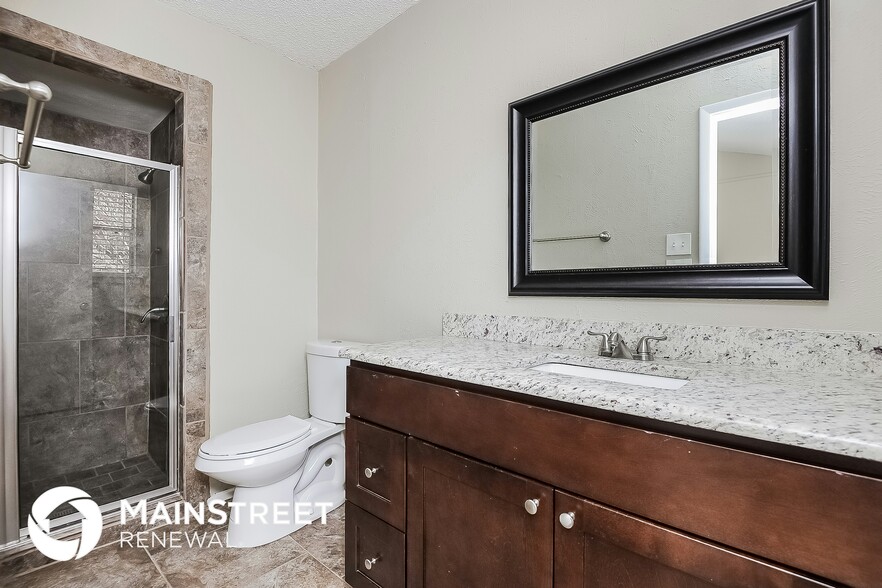 Building Photo - 8805 Main St