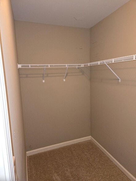 Building Photo - 163 Sunset Ln