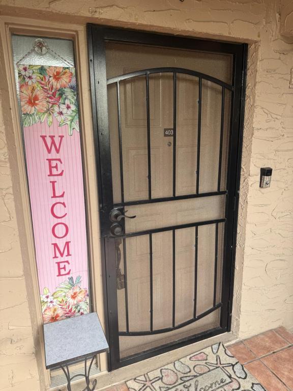 Building Photo - 1540 Riverside Dr