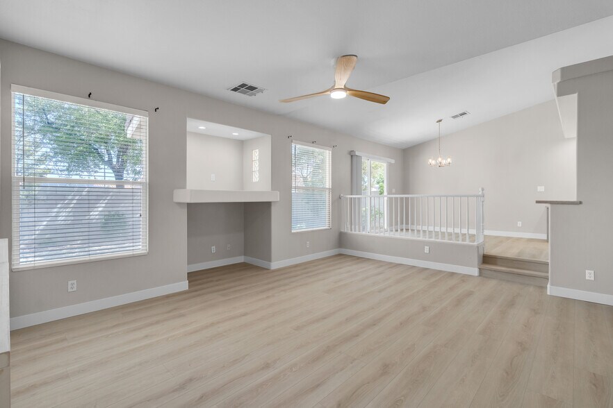 Building Photo - 1568 Lamplight Village Ln