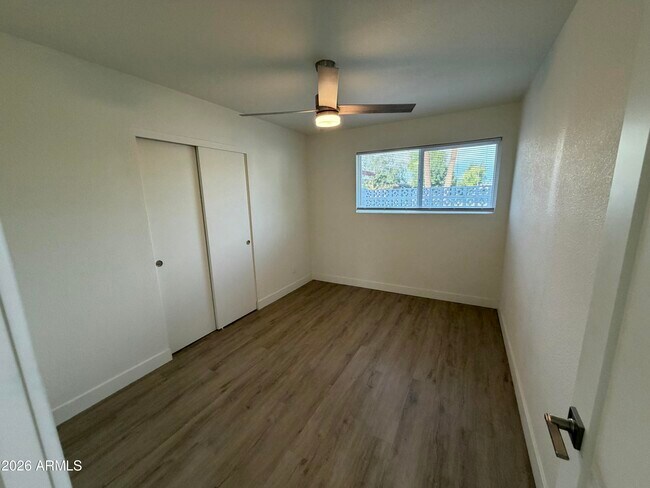 Building Photo - 3722 S Grandview Ave