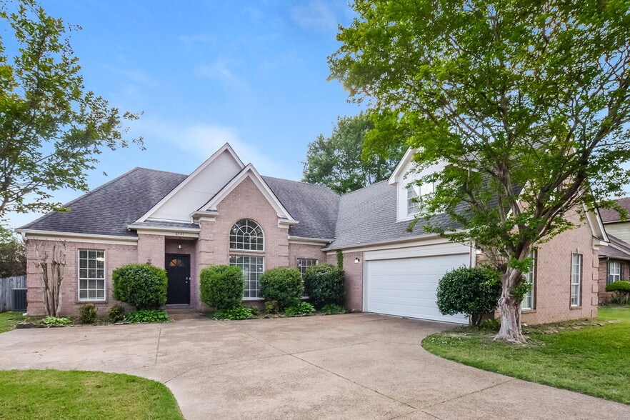Building Photo - 6741 Crystal Dr