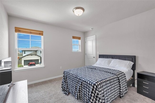 Building Photo - 6401 Night Chinook Dr