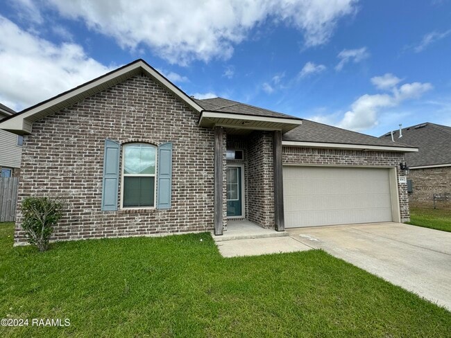 Primary Photo - 104 Garden Oaks Ave