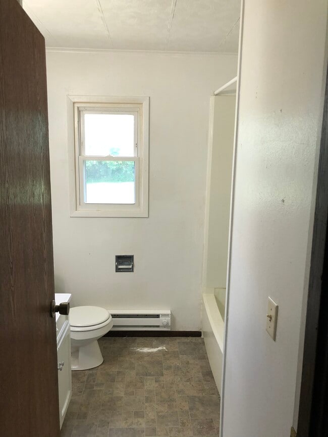 Building Photo - 130-132 Fauber Ln