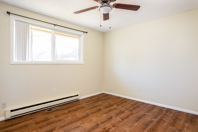 Building Photo - 607 N 16th St