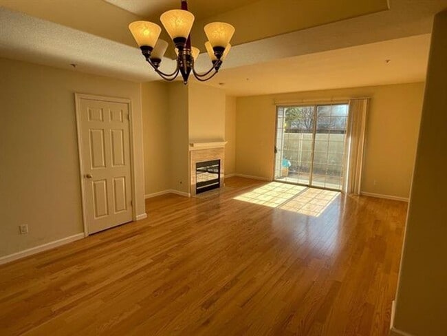 Building Photo - 321 Treasure Island Dr