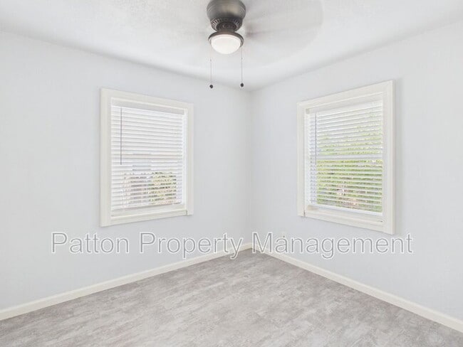 Building Photo - 4620 S Hayden St