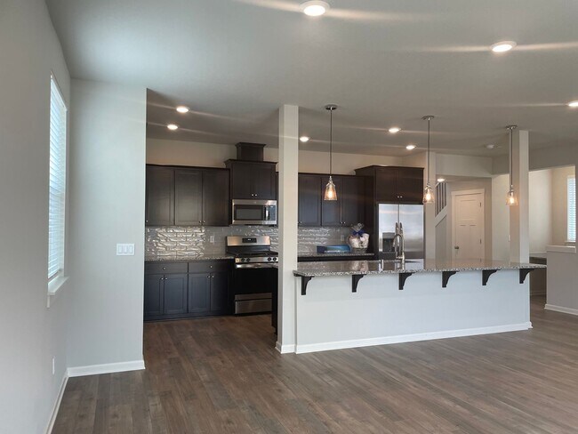 Building Photo - 4 Bed 2.5 Bath Home! Located near the Ridgefield Outdoor Recreation Center, equestrian facilities...