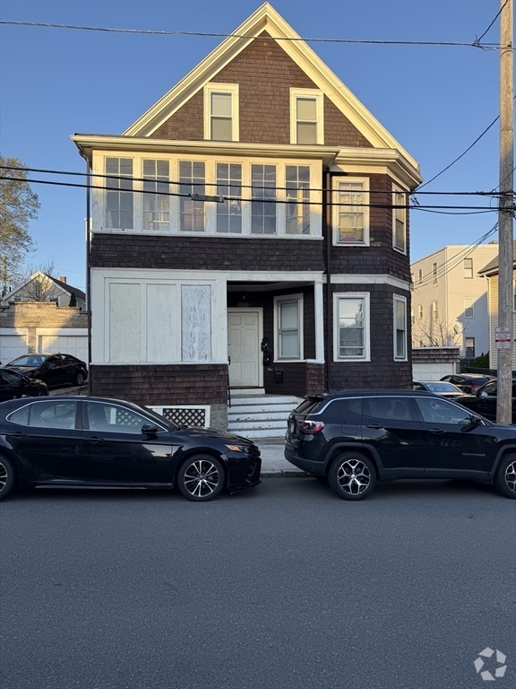 Building Photo - 35 Wolcott St