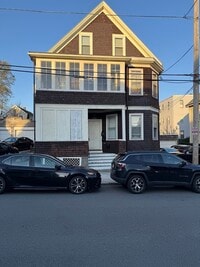 Building Photo - 35 Wolcott St